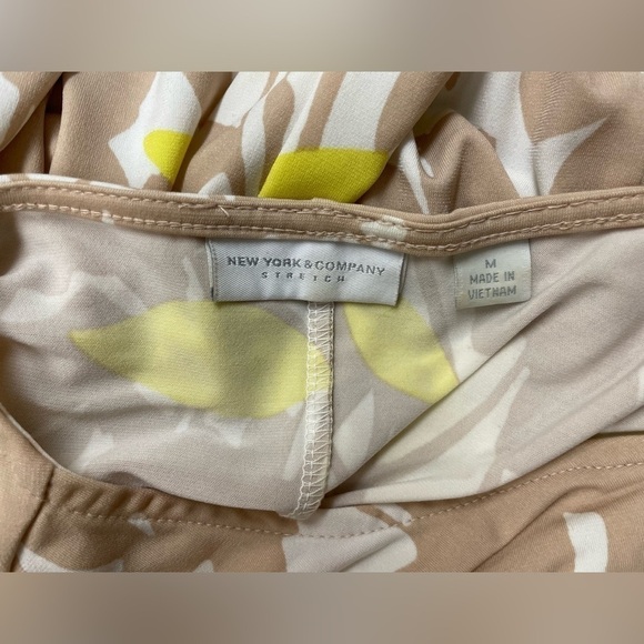 New York & Co. Tan 3/4 Sleeve Top Sz M - Picture 6 of 8